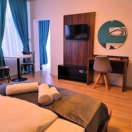 A&f Hotel 3*