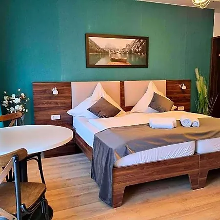 A&f Hotel