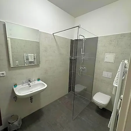 A&f Hotel